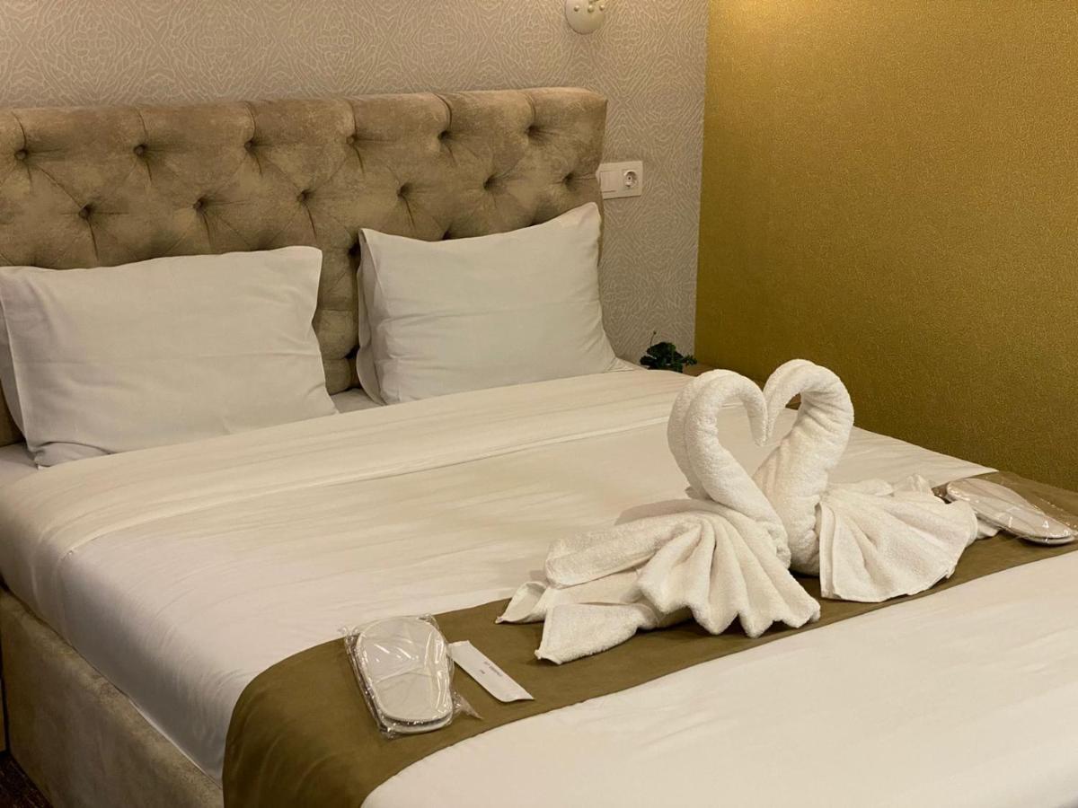 Tbt Hotel Tbilisi Exteriör bild
